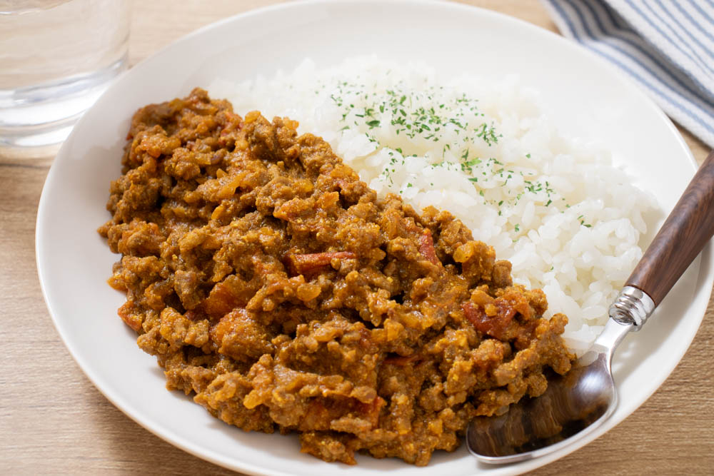 トマトとヨーグルトのさっぱりキーマカレー