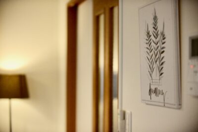 壁に穴を開けないアイデア